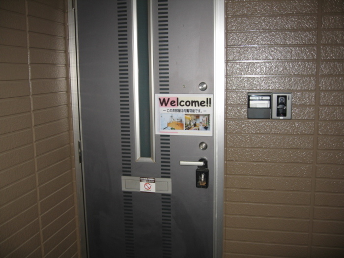 2/4 エントランス