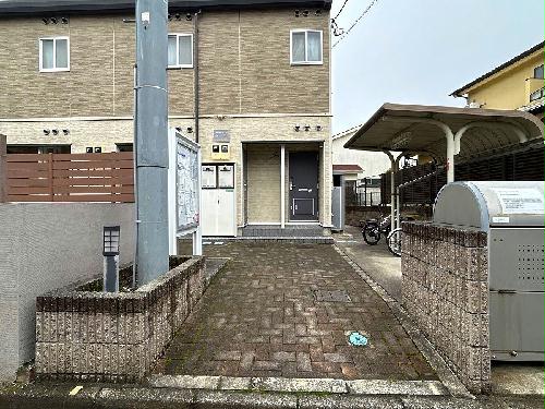 14/14 エントランス