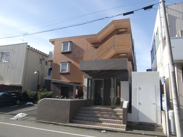 22/22 エントランス