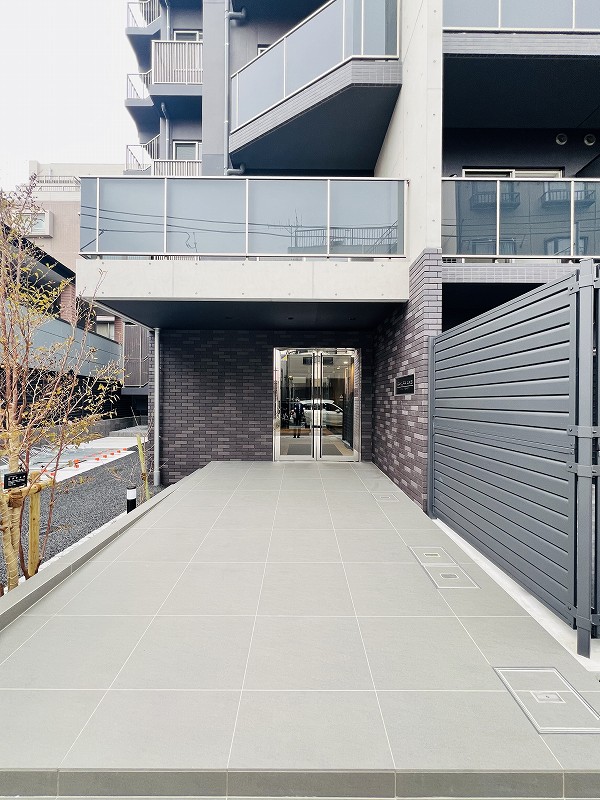 3/3 エントランス