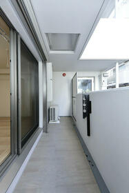 13/16 バルコニー