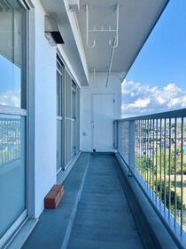 13/16 バルコニー