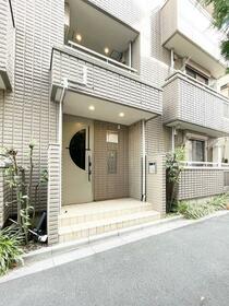 15/15 エントランス