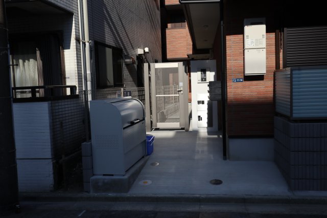 15/17 エントランス