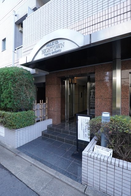 18/20 エントランス