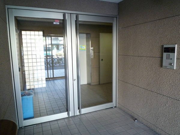 4/4 エントランス