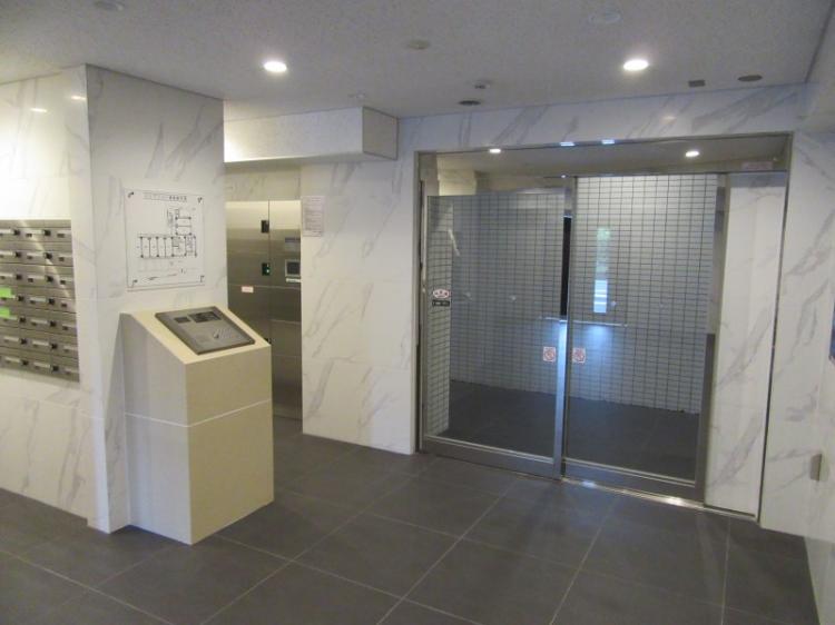 4/4 エントランス