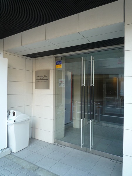 3/4 エントランス