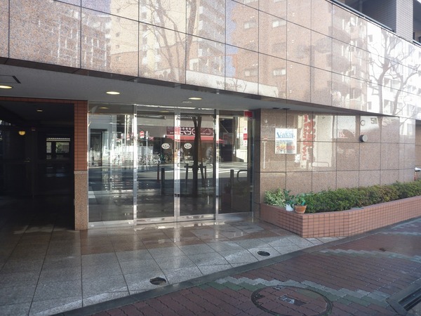 3/4 エントランス