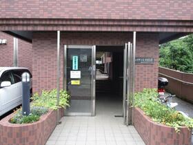 2/3 エントランス