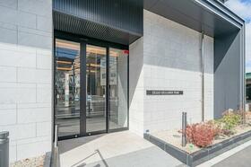 16/16 エントランス