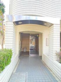 14/14 エントランス