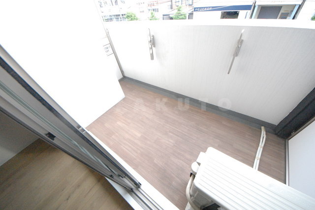 16/25 バルコニー