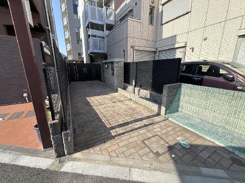 14/14 エントランス