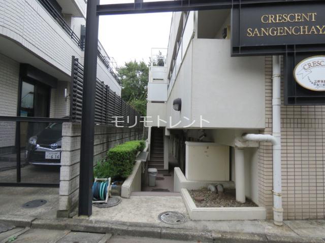 13/13 エントランス