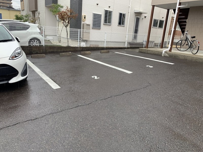 21/29 駐車場