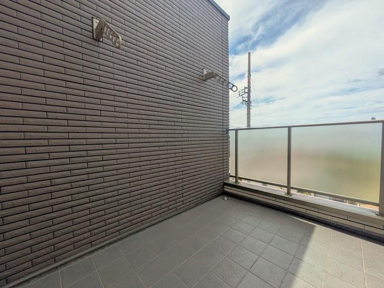 13/16 バルコニー