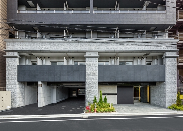 28/30 エントランス