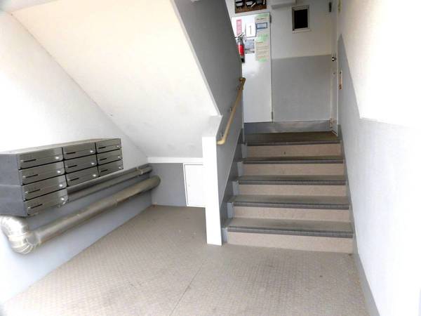 14/15 エントランス