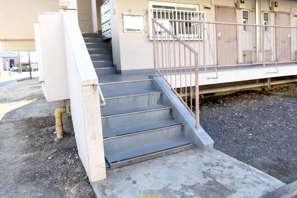 14/25 エントランス