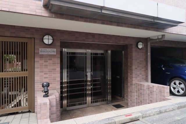 14/16 エントランス