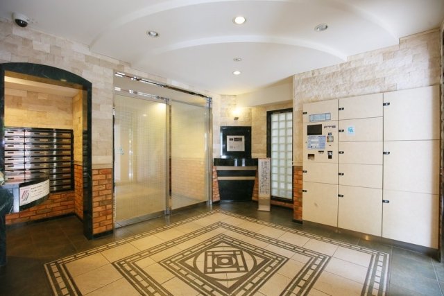 19/22 エントランス