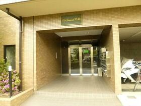 2/2 エントランス