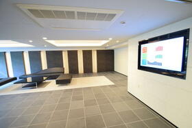 16/16 エントランス