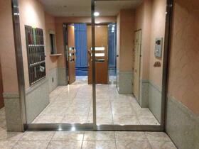 15/16 エントランス