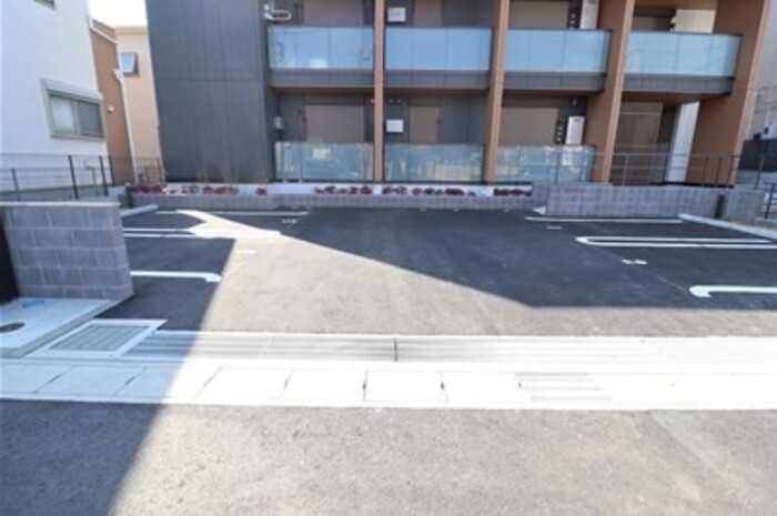 19/20 駐車場