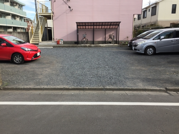 17/20 駐車場