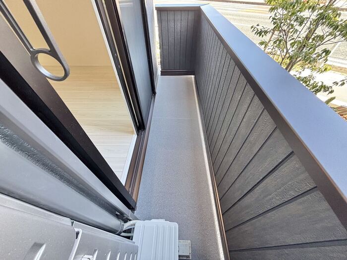 16/20 バルコニー