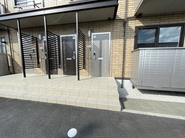 14/22 エントランス