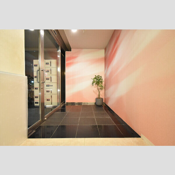 14/16 エントランス