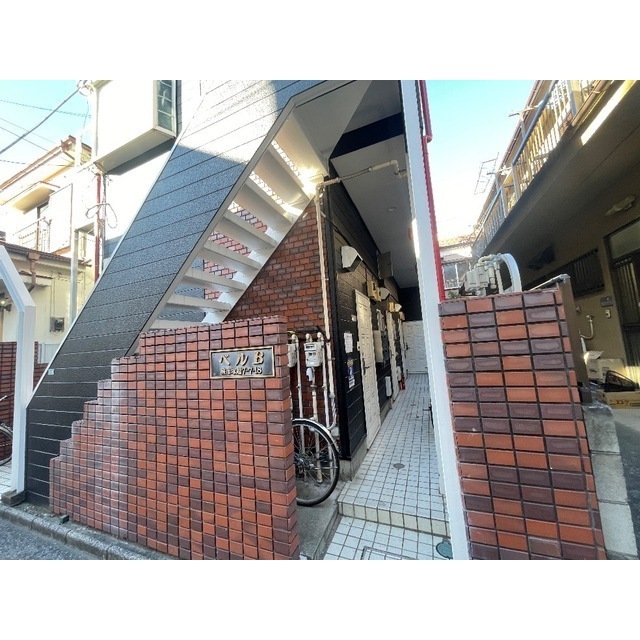 2/2 エントランス