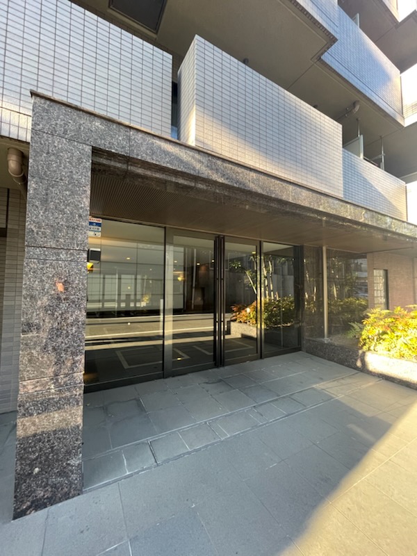 8/11 エントランス