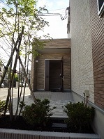 13/13 エントランス