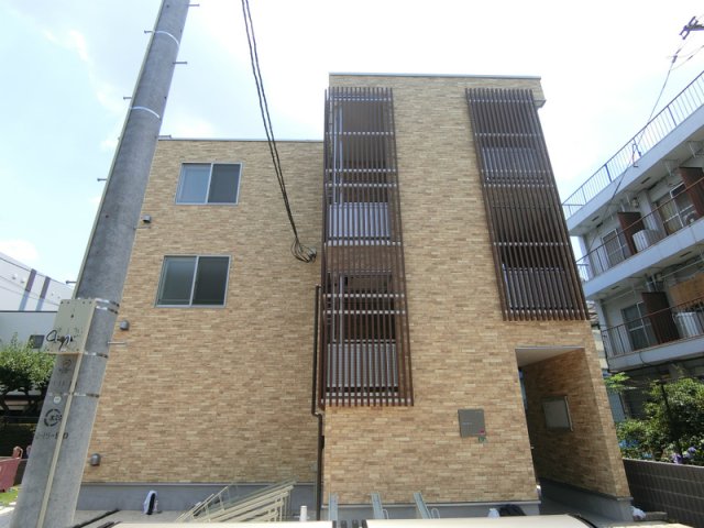 18/29 エントランス