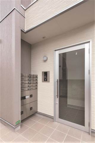 16/28 エントランス