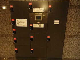 16/16 エントランス