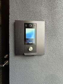 16/16 エントランス