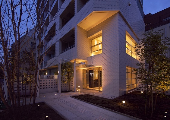 2/3 エントランス