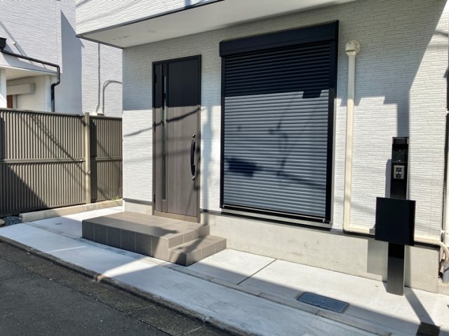 2/2 エントランス