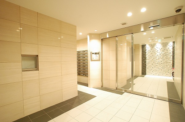 2/5 エントランス