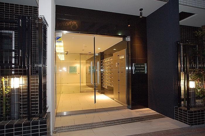 17/25 エントランス