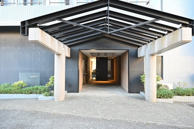 18/30 エントランス