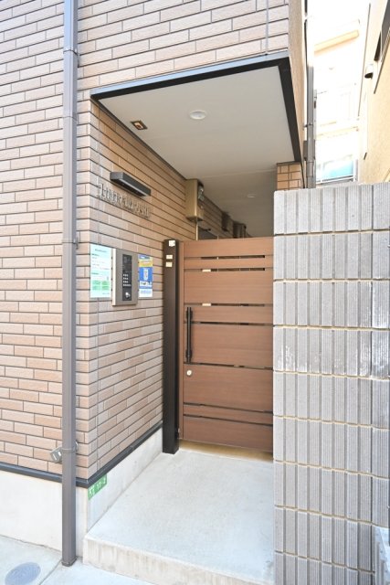 2/3 エントランス