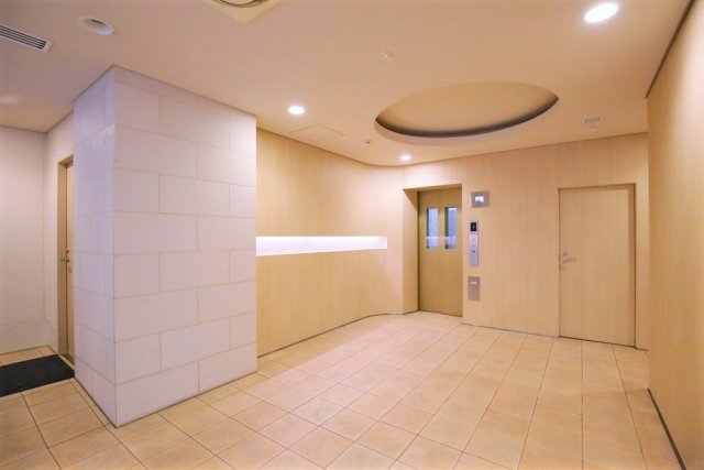 4/5 エントランス