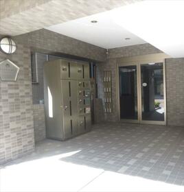 14/14 エントランス