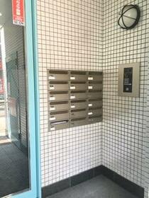 2/2 エントランス